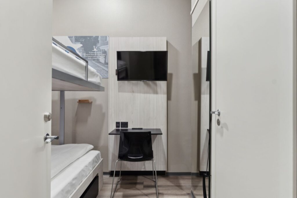 Budget plus værelse til 2 person med lidt mere plads. Når du er økonomi og vil bo centralt er dette hotel værelse et godt valg